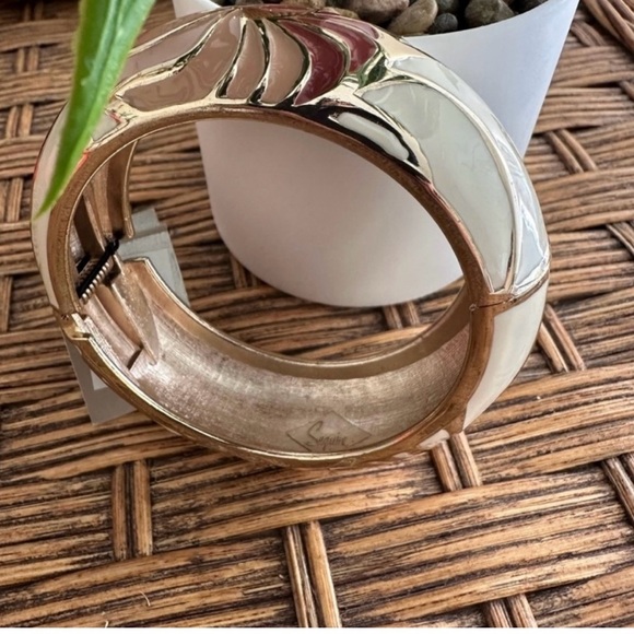 NWT Mob Wife Nordstrom Gold
Mauve Cream Bangle Large Bangle Neutral Boho - Picture 1 of 3